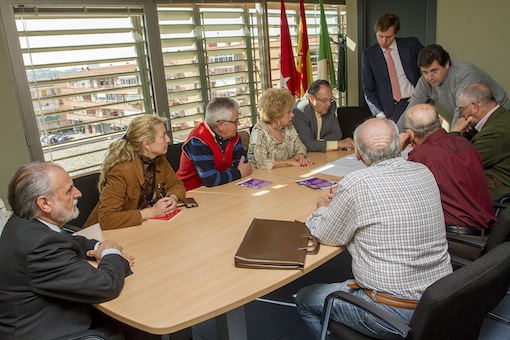 Los mayores de Boadilla dan el visto bueno a su futuro centro