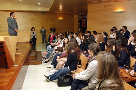 18 estudiantes alemanes aprenden de España