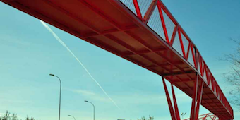 Dos pasarelas sobre la M-513 mejorarán la seguridad de los peatones