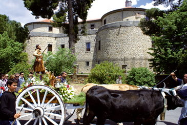 Villaviciosa honra al patrón de los labradores