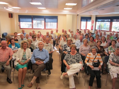 Los socios de ADECUR celebran su fiesta de fin de curso