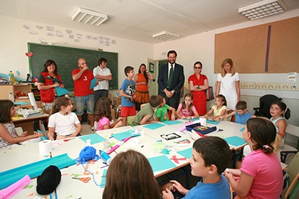 Miles de niños participan en los campamentos de verano