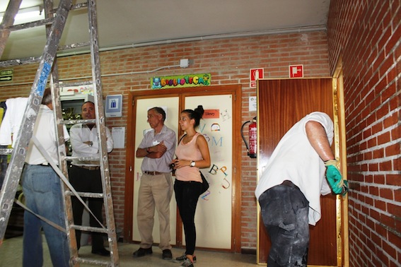 Los colegios se llenan de obreros en Pozuelo…