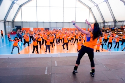 El `Zumbathón Solidario´ pone su granito de arena en la lucha contra el cáncer