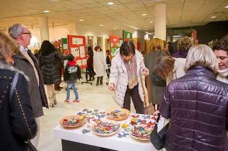 Mercadillo solidario de cerámica