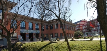 La sala de exposiciones `Ángeles Santos´ se abre para los artistas locales