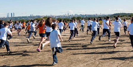 Los escolares participan en el `Cross de Invierno´