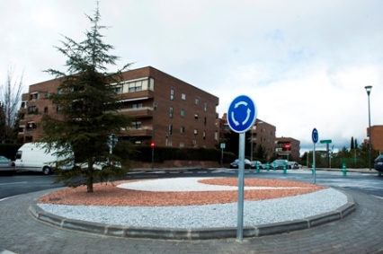 Nueva rotonda para mejorar el tráfico en las calles aledañas a la Avenida de Europa