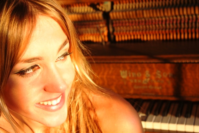 El flamenco y el jazz se funden en el piano de Ariadna Castellanos