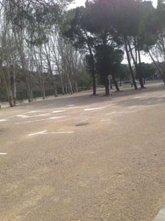 Ya se puede estacionar en el renovado aparcamiento de Prados de Torrejón