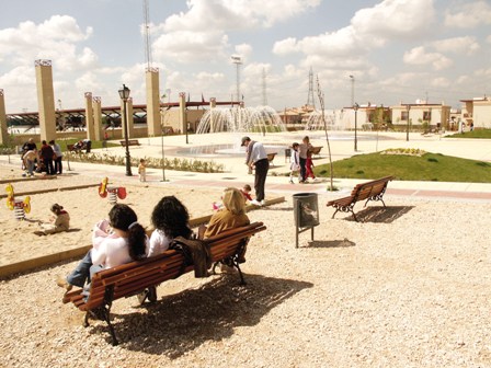 Villaviciosa añade el nombre de Adolfo Suárez a la Plaza de la Concordia