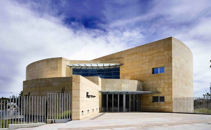 La Biblioteca Municipal abre hasta la media noche durante los exámenes