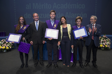 Pozuelo reconoce el esfuerzo y trabajo de sus 66 de sus alumnos