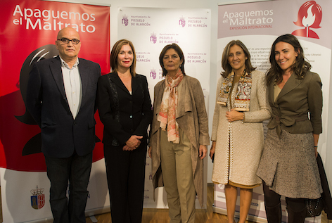 Pozuelo acoge la exposición “Apaguemos el Maltrato”