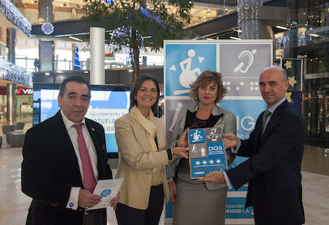 El Zielo Shopping de Pozuelo recibe la placa “4 estrellas DIGA” por su accesibilidad