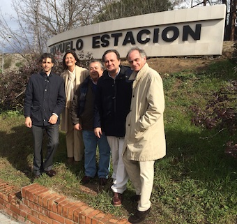 Un nuevo cartel informa de la entrada al barrio de La Estación