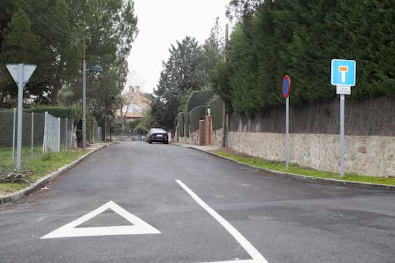 Las urbanizaciones históricas de Boadilla estrenan asfaltado