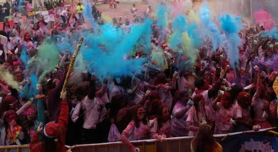 Boadilla se llena de color para despedir 2016