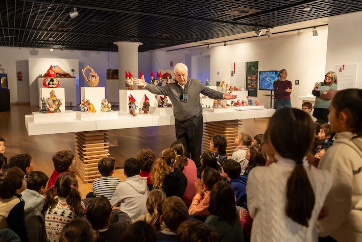 El Centro Cultural MIRA de Pozuelo acoge una muestra con belenes de la  Colecci&oacute;n Basanta‑Mart&iacute;n