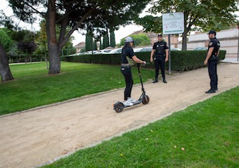 Campaña dirigida a los usuarios de patinetes eléctricos en Boadilla