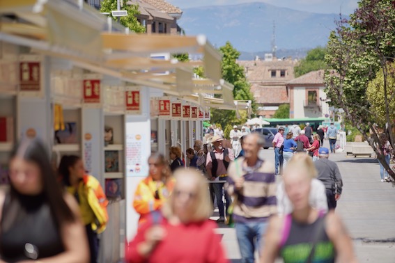Comienza la Feria del Libro 2025 en Las Rozas