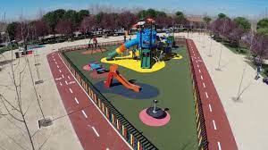 Los parques y las pistas deportivas al aire libre de Boadilla continuarán cerradas por la noche