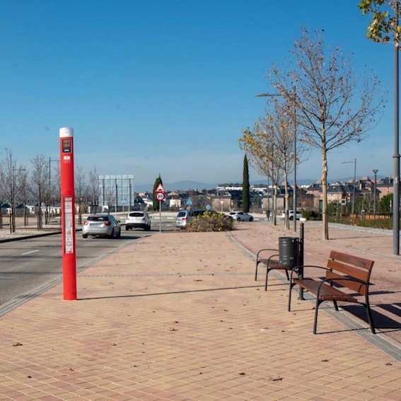 Mejora de las paradas de autobús en Boadilla