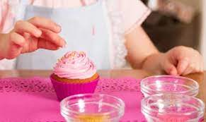 Talleres de repostería infantil, risoterapia y cine en el MIRA y Volturno