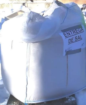 Pozuelo entrega sal gratuita antes de que llegue el invierno
