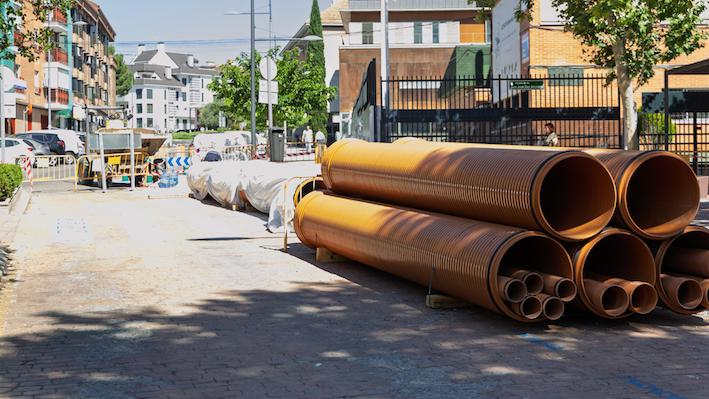 Cortes en la calle Juan Carlos I de Boadilla por las obras de cambio de colector
