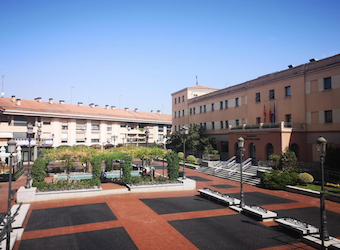 Reparación de la Plaza Mayor de Pozuelo tras el paso de Filomena