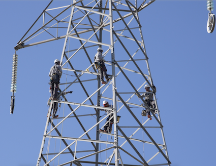 Desaparecen las torres de alta tensión de Valenoso