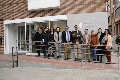 Boadilla inaugura el nuevo edificio del Centro de Atención a la Familia