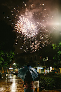 Un gran castillo de fuegos artificiales pone fin a las fiestas patronales de Pozuelo