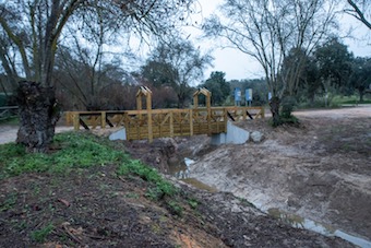 Boadilla estrena pasarela de acceso al monte