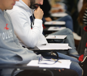 Convocatoria de plazas de Auxiliar Administrativo en el Ayuntamiento de Las Rozas 