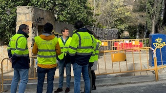 Fuera los cables aéreos de la urbanización Veracruz en Las Rozas