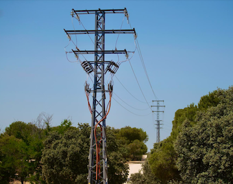 Adiós a la línea eléctrica aérea que sobrevuela la Dehesa de Navalcarbón