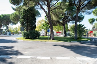 Nueva glorieta que une las urbanizaciones Bonanza y Valdecabañas