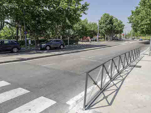 Vallan de seguridad para peatones