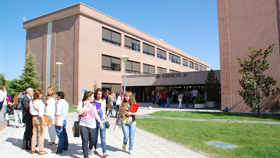 Becas de estudio para las universidades de Pozuelo