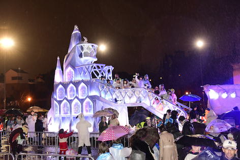 Participa en la Cabalgata de Reyes de Boadilla